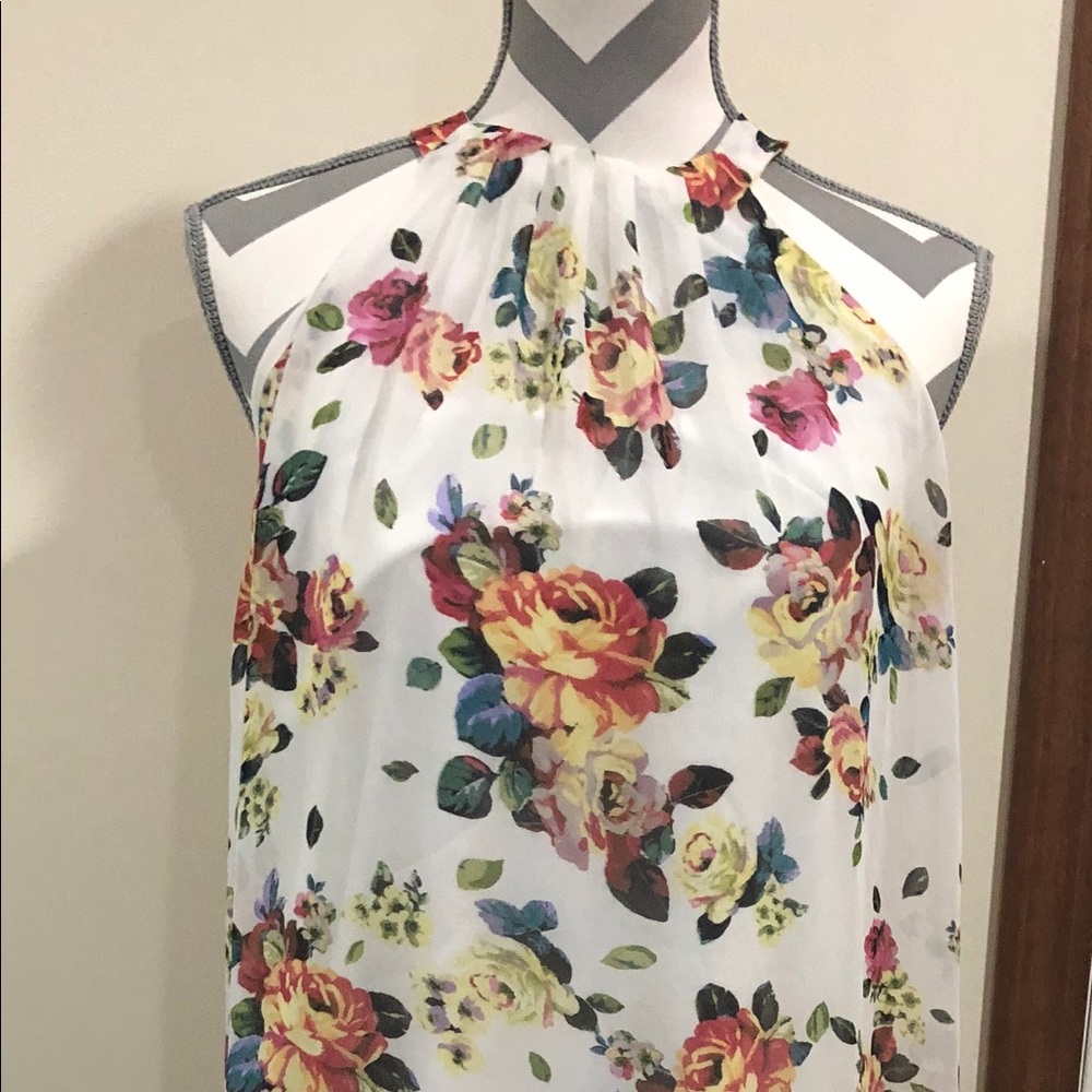 Sleeveless dress